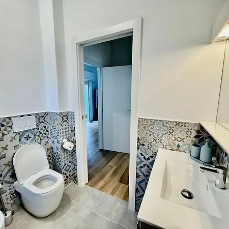 Apartment Grazioso Vicino Al Centro